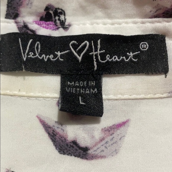 ‼️Pretty Printed Button Up - Picture 3 of 3